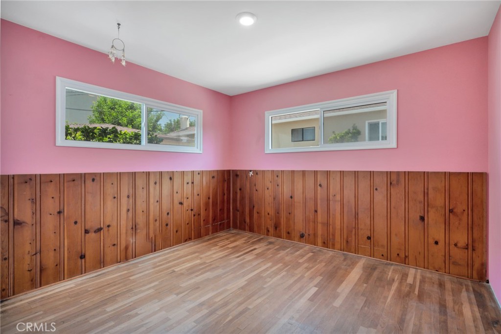 525 17th Property Photo 28