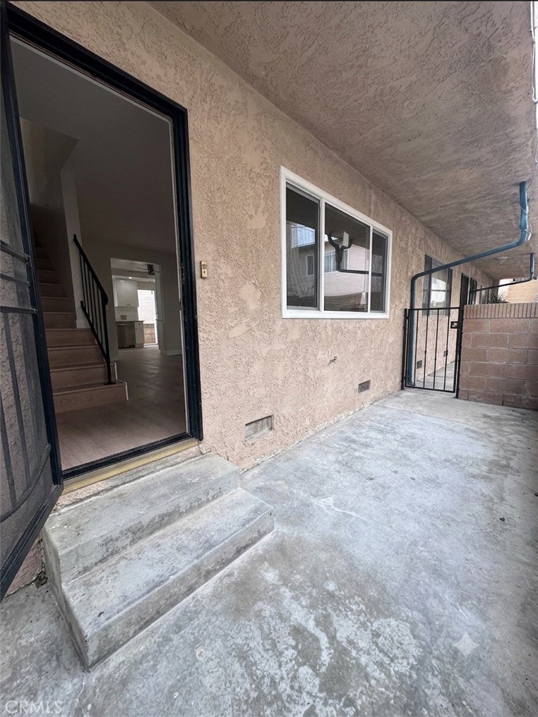 2615 Curtis Avenue B Property Photo 3