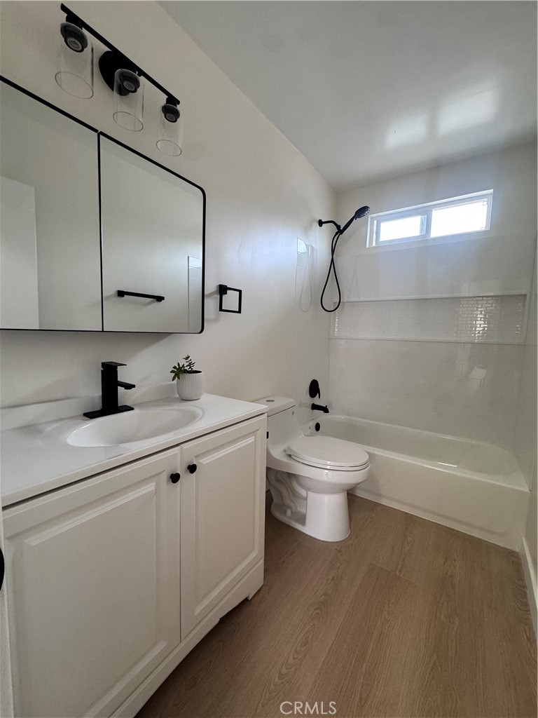 2615 Curtis Avenue B Property Photo 32