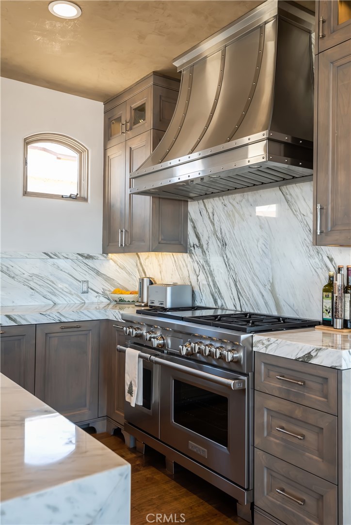 221 30th Street Property Photo 11
