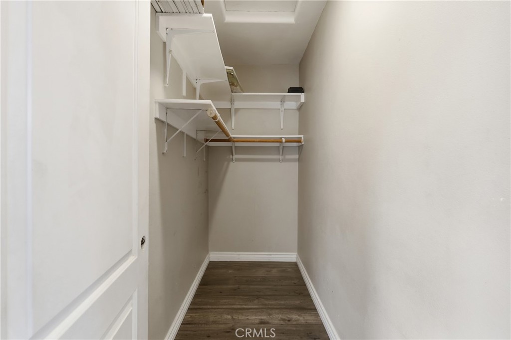 118 W 84th Place Property Photo 26