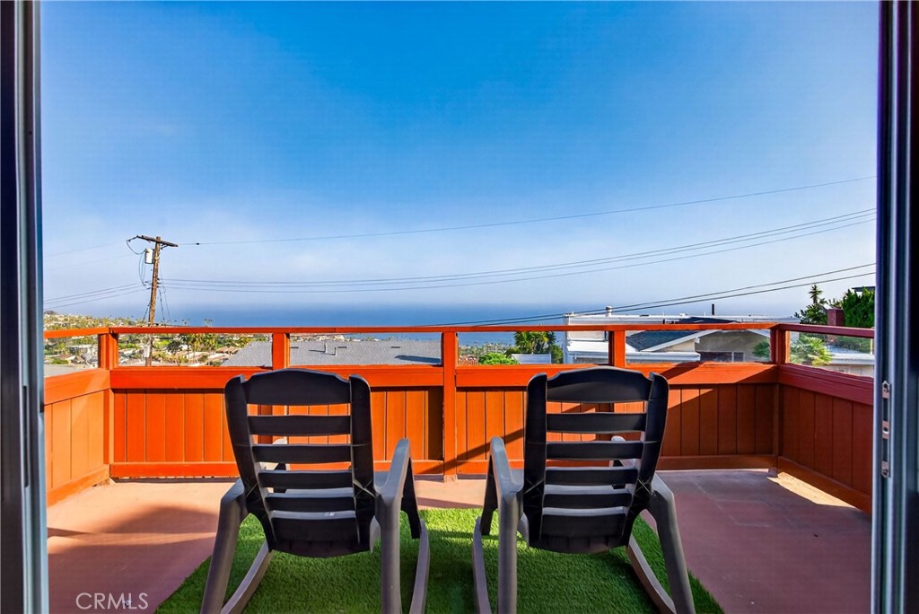 2233 Amirante Property Photo 8