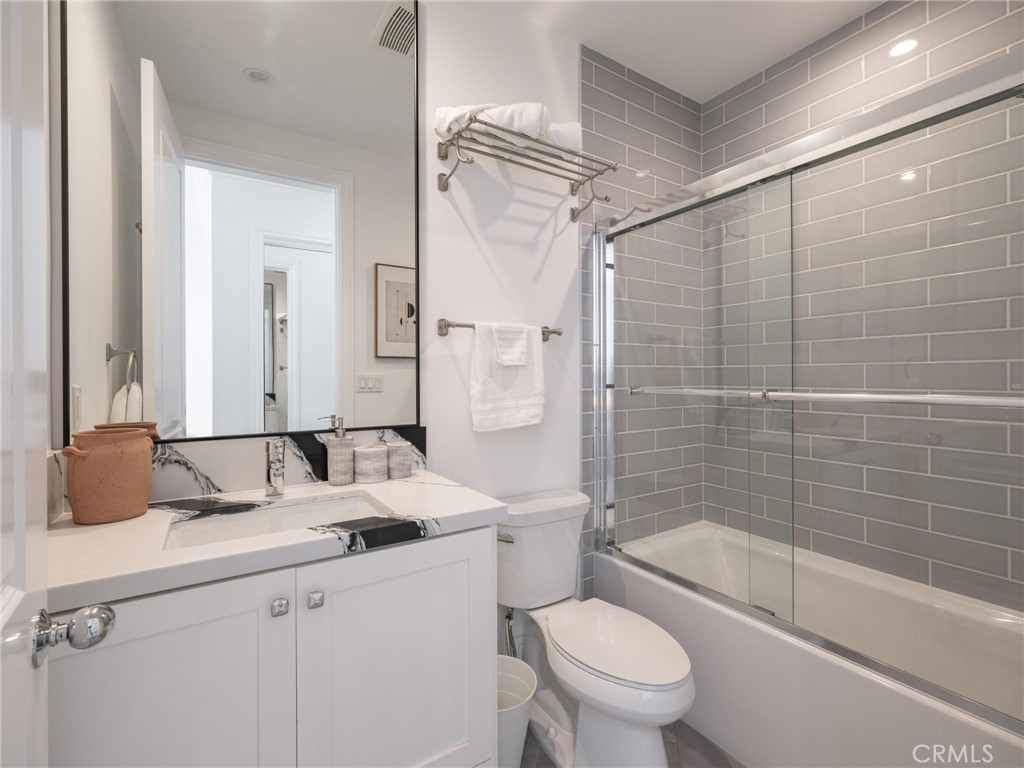 8056 Kentwood Property Photo 24