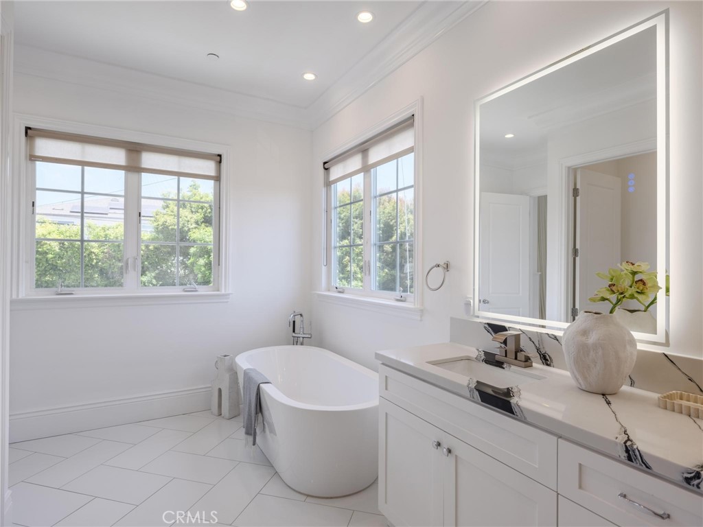 8056 Kentwood Property Photo 44