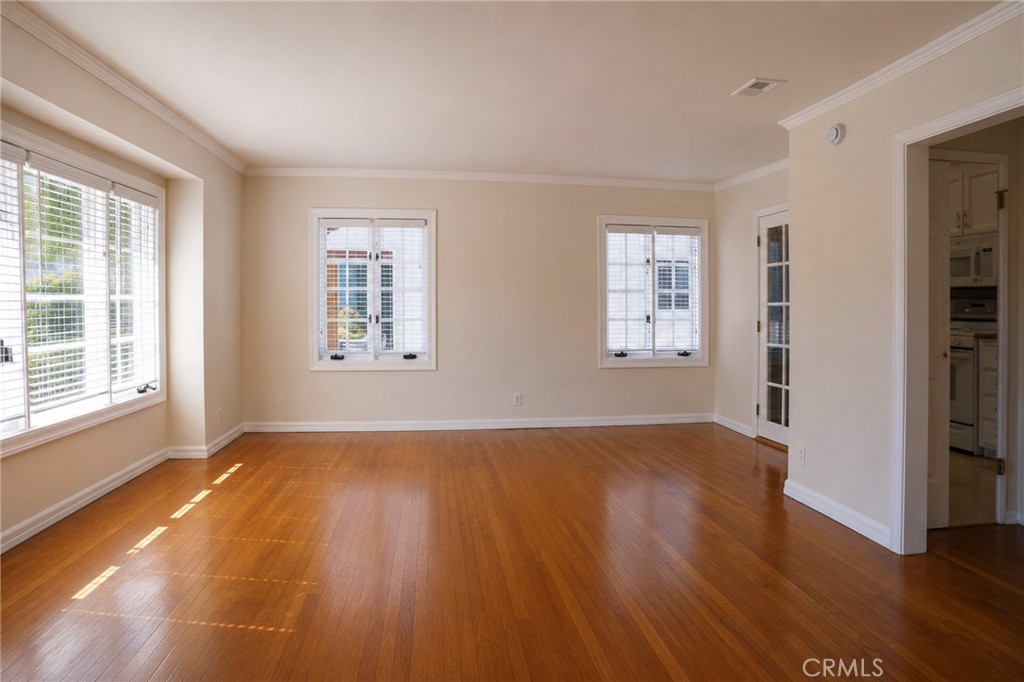 2000 Harkness Street Property Photo 4