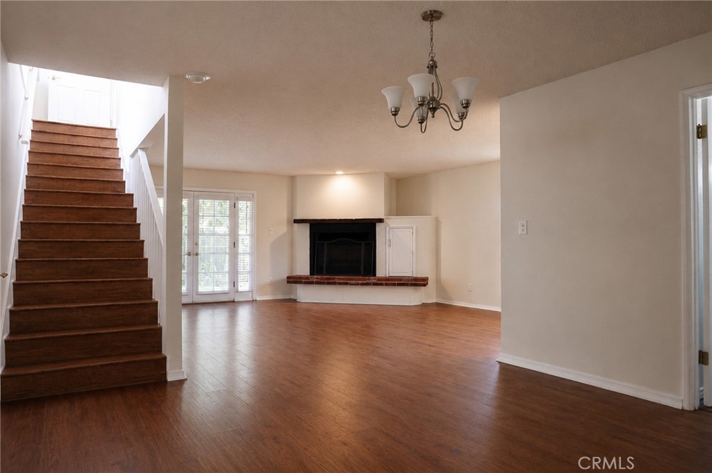 2000 Harkness Street Property Photo 9