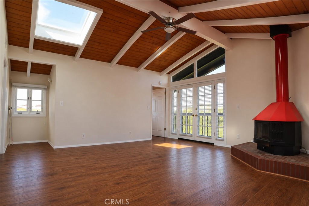 2000 Harkness Street Property Photo 12