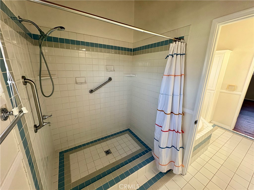 2000 Harkness Street Property Photo 19