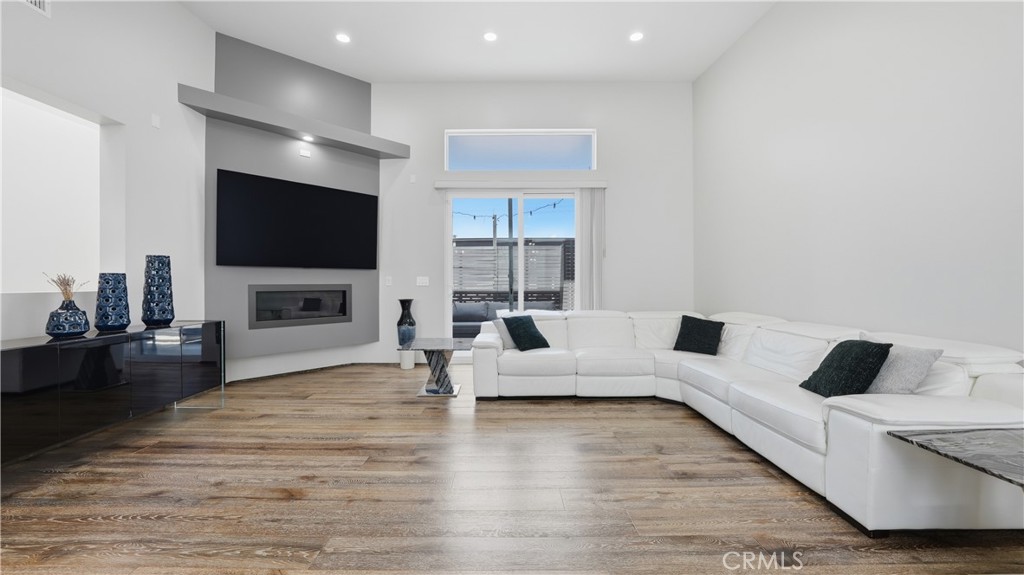 2520 Nelson Avenue C Property Photo 14