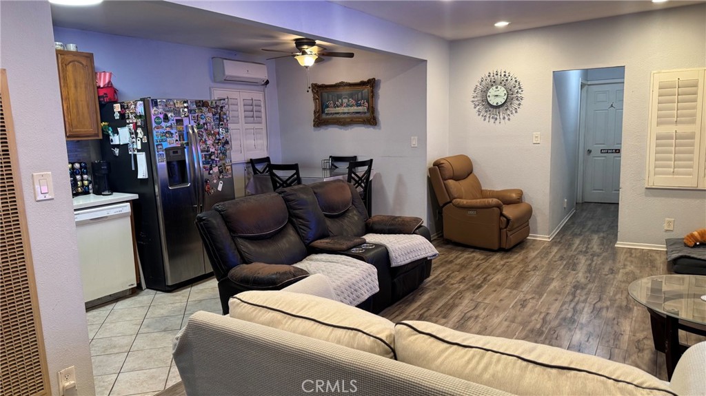 3425 Adriatic Avenue Property Photo 8