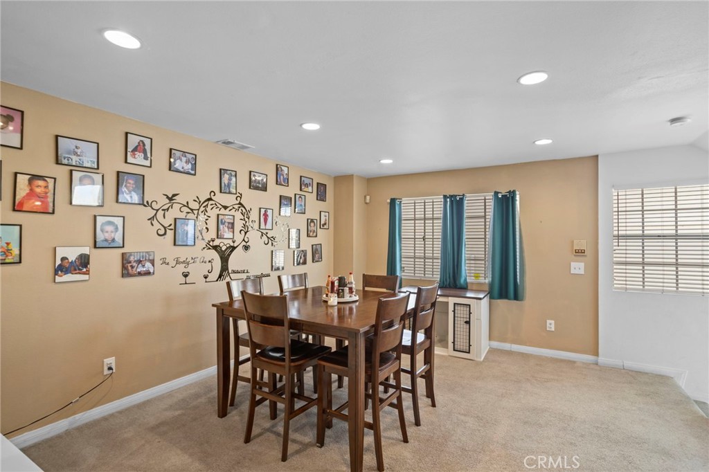 13729 Doty Property Photo 12