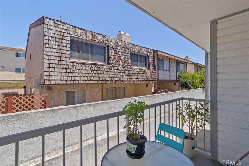 13729 Doty Property Photo 25