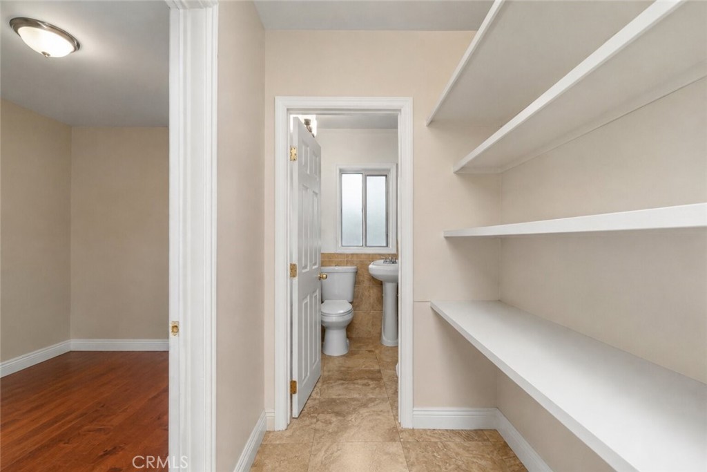 1206 E Cruces Property Photo 8