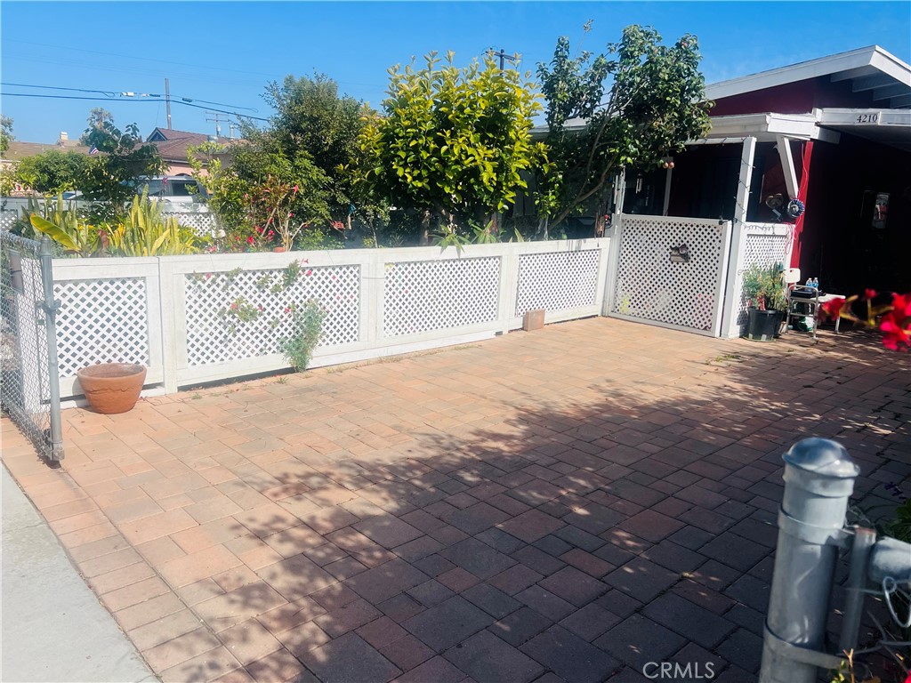 4210 W 162nd St. Property Photo 1