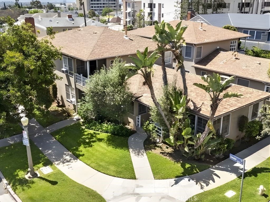 1231 Devon Avenue Property Photo 2