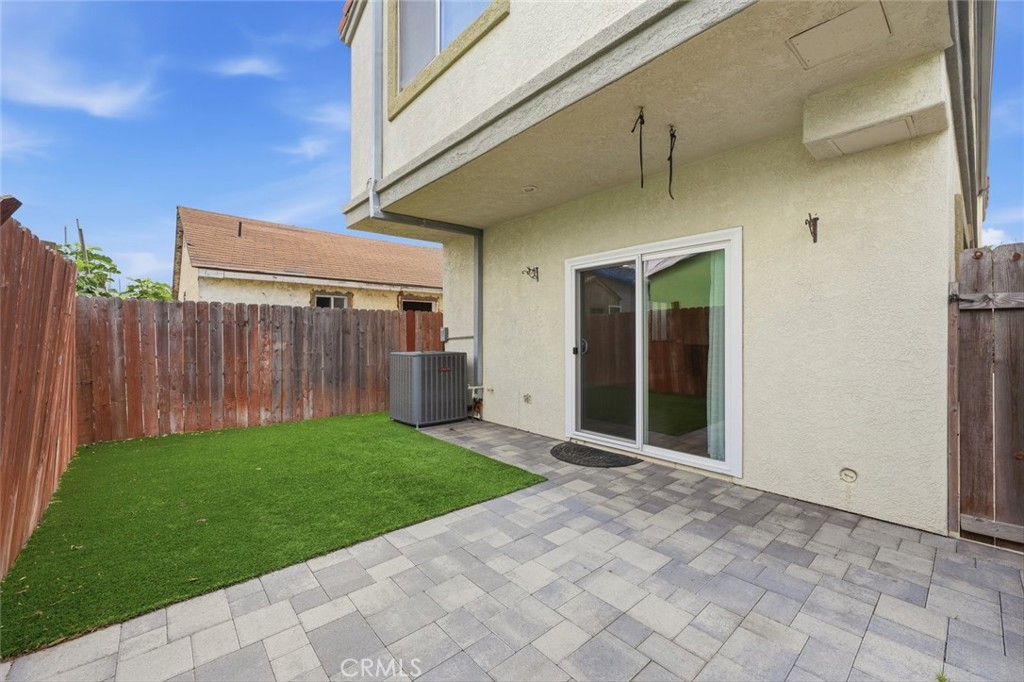 15011 Kingsdale Property Photo 40