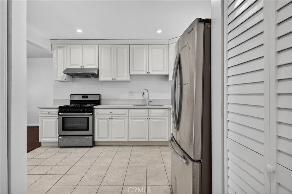 3128 W 147th Property Photo 11
