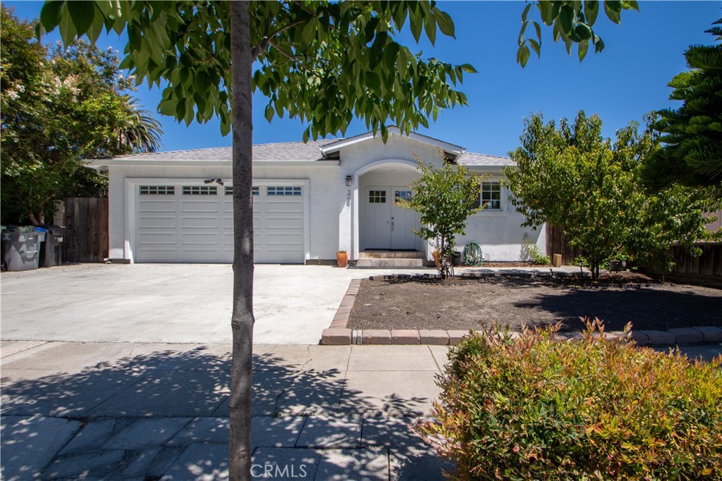 267 Eureka Court Property Photo 5
