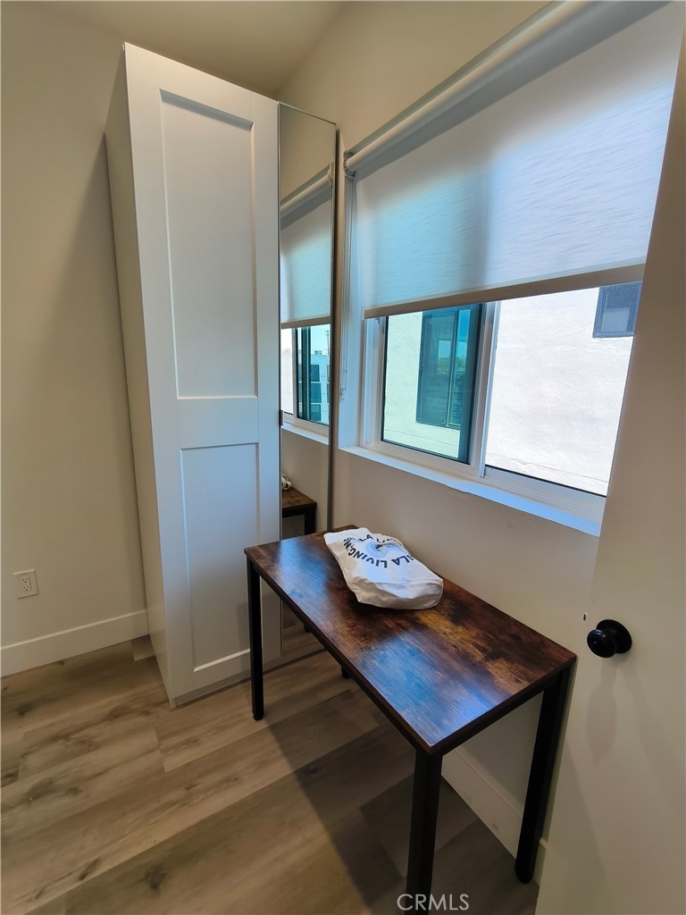 3020 S Normandie Street Property Photo 5