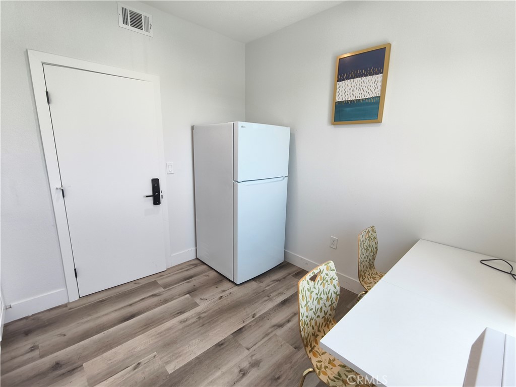 3020 S Normandie Street Property Photo 19