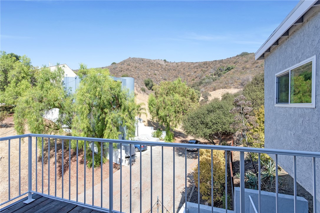 20906 Almazan Road Property Photo 26