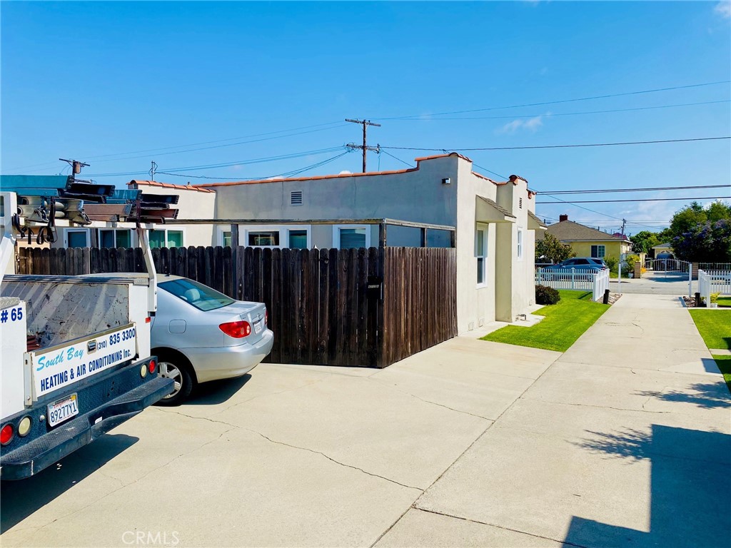 4209 W 139th Property Photo 8