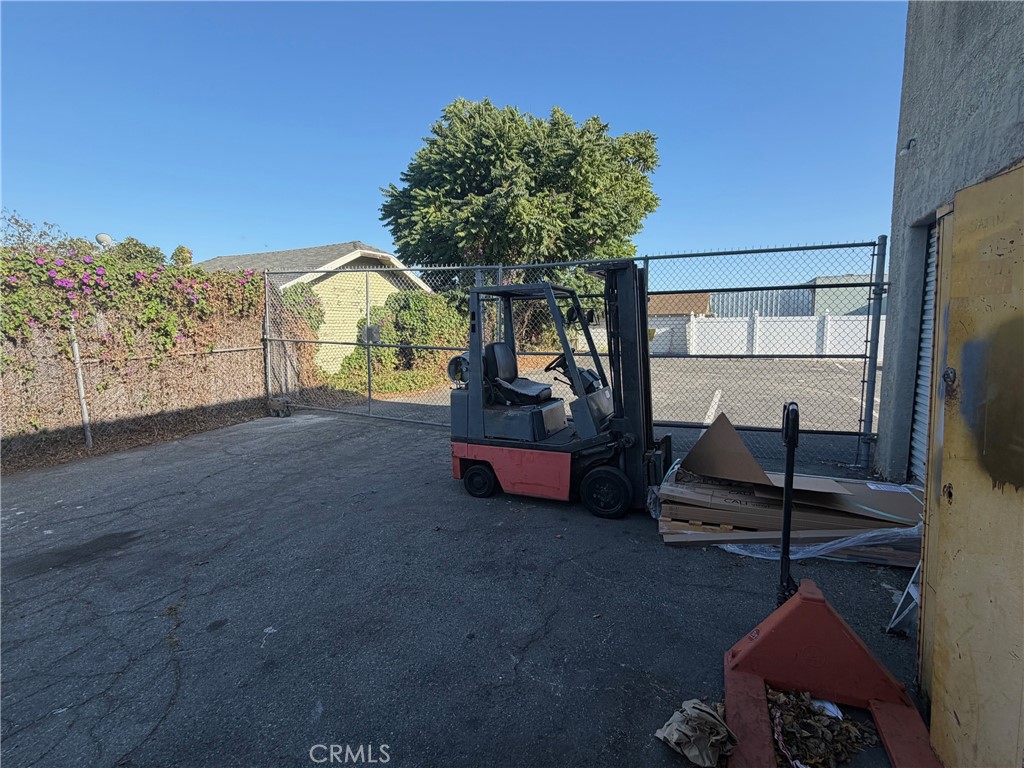 24632 Narbonne Property Photo 15