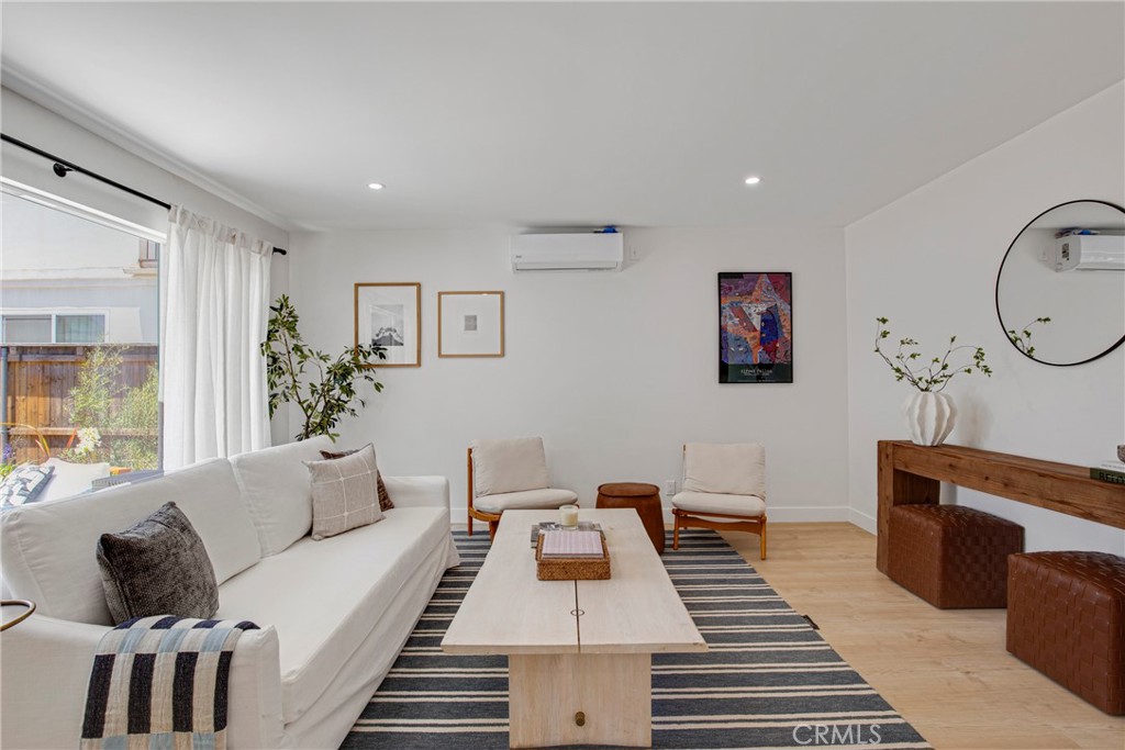 18506 Kingsdale Avenue Property Photo 1