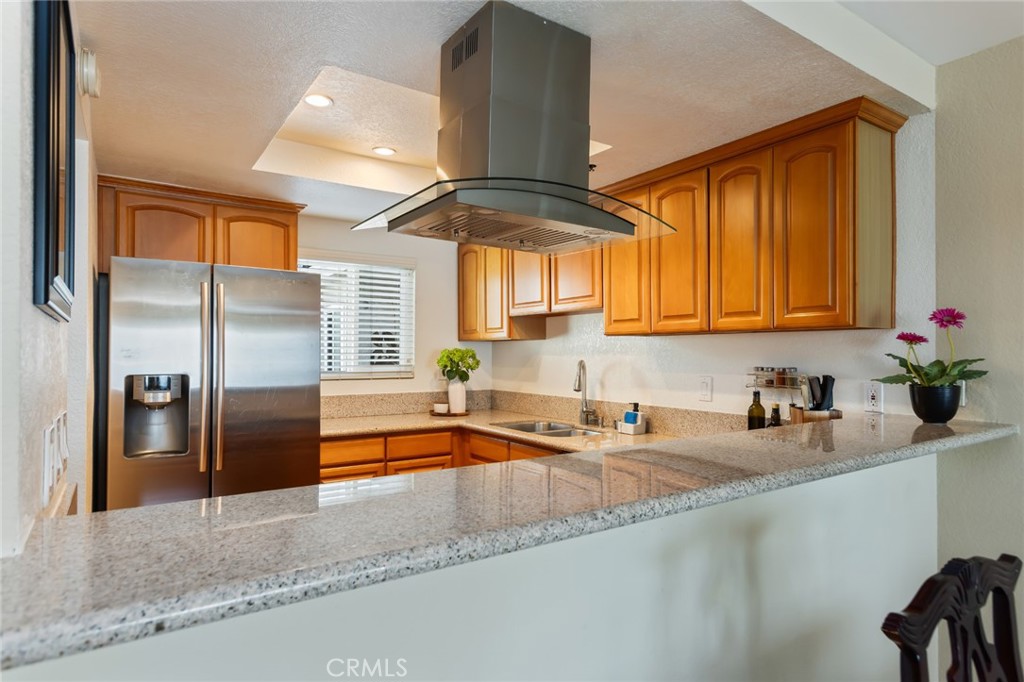 726 Elm Avenue 404 Property Photo 7