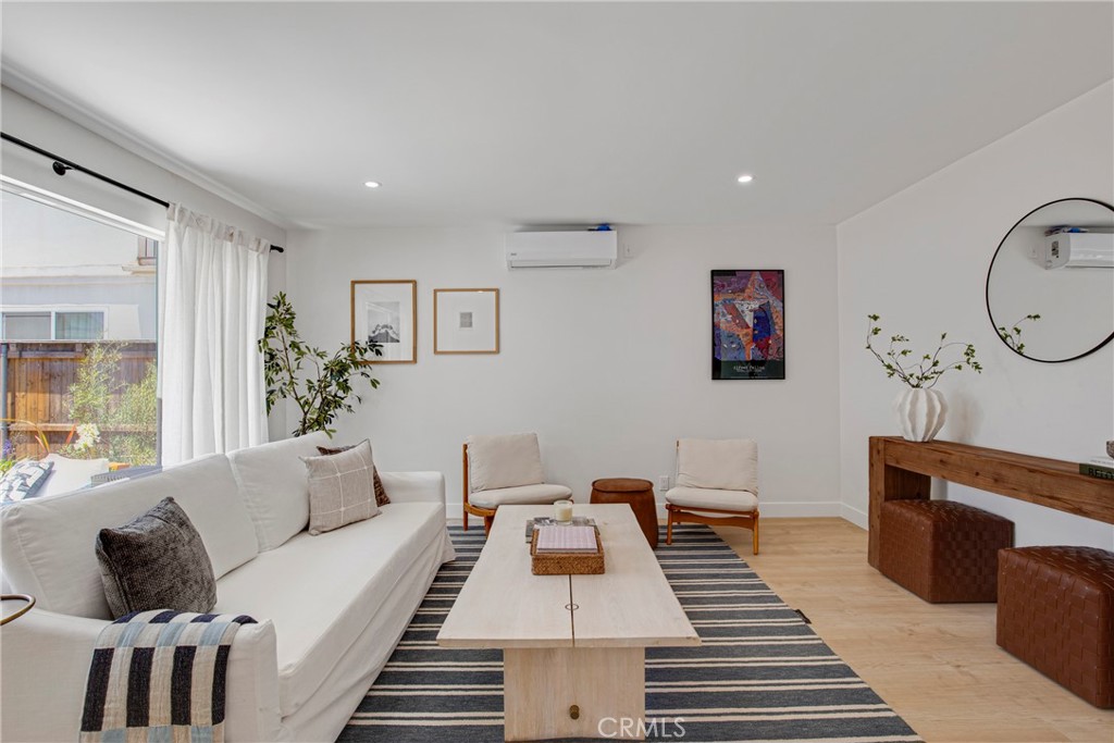 18506 Kingsdale Avenue Property Photo 1