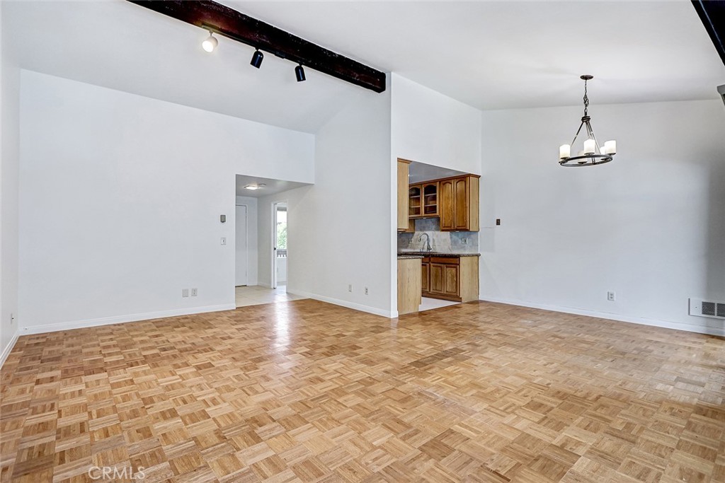 5650 Sumner Way 308 Property Photo 10