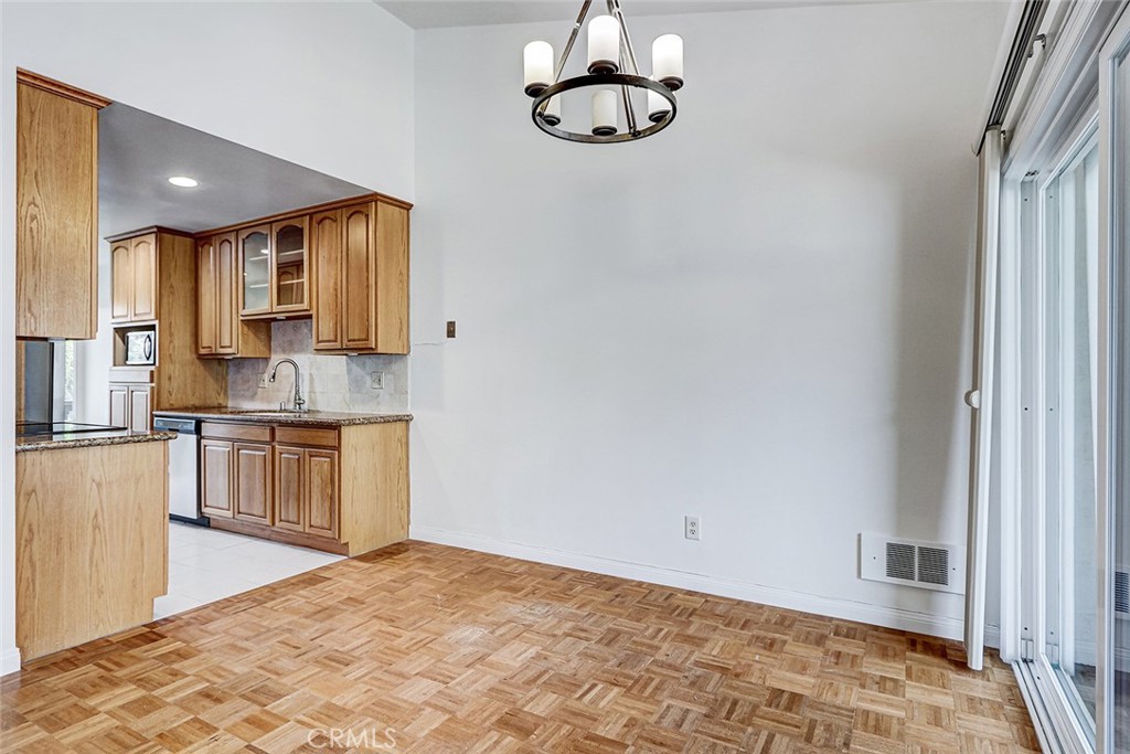 5650 Sumner Way 308 Property Photo 13
