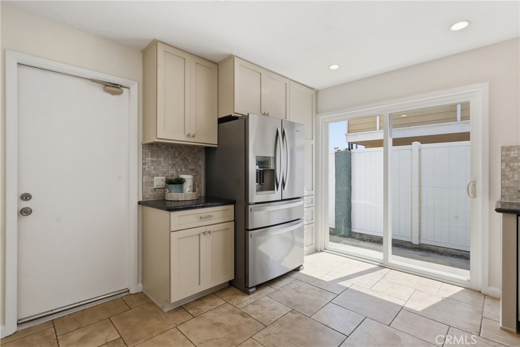 2704 Nelson Avenue C Property Photo 11