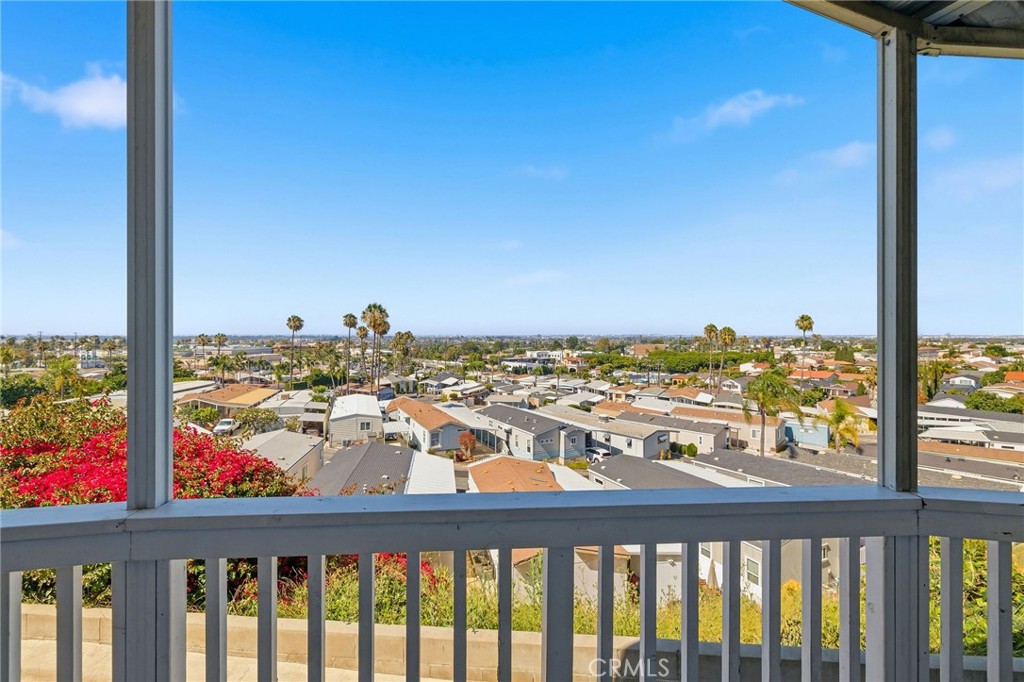2550 Pacific Coast Highway 152 Property Photo 7