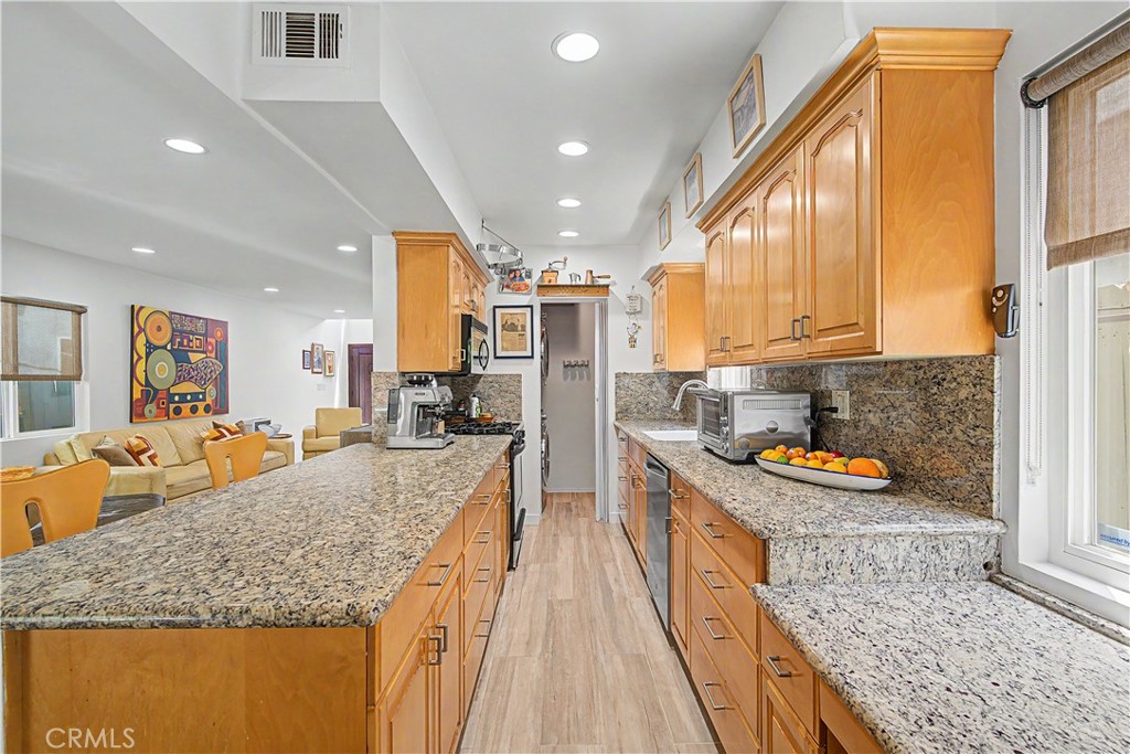1725 Axenty Property Photo 8