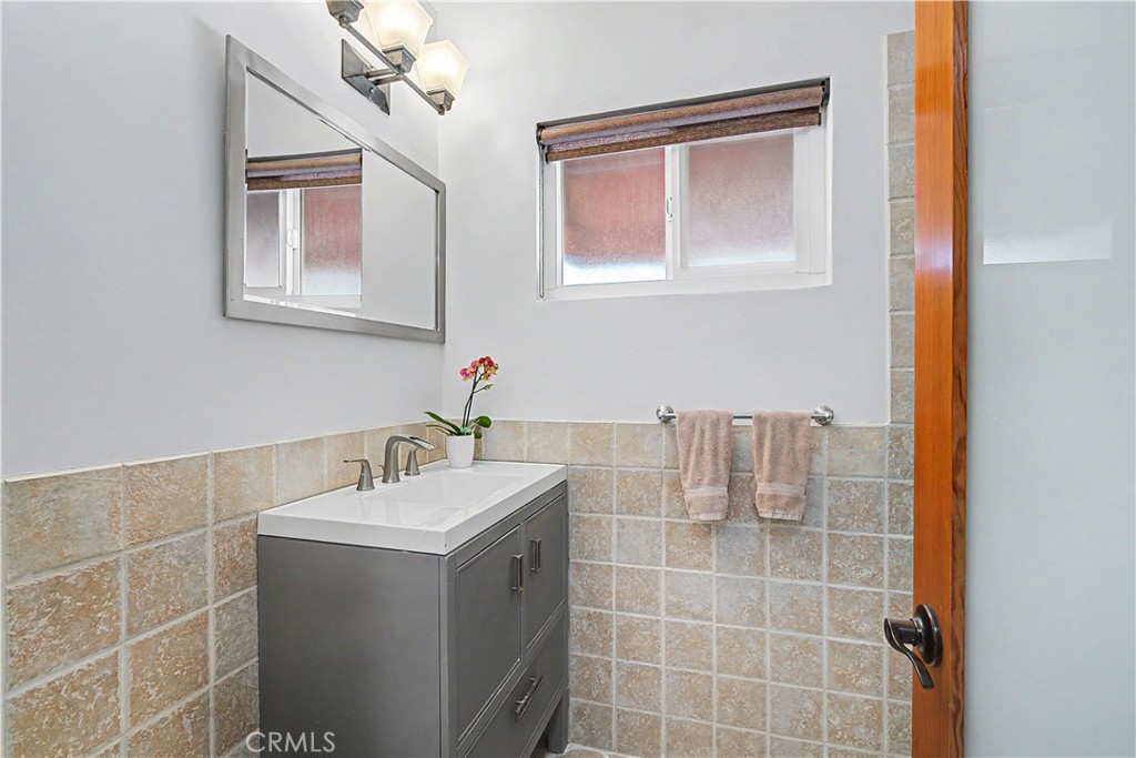 1725 Axenty Property Photo 18