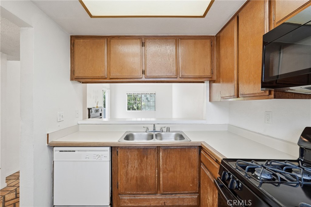 628 Daisy Avenue 419 Property Photo 5