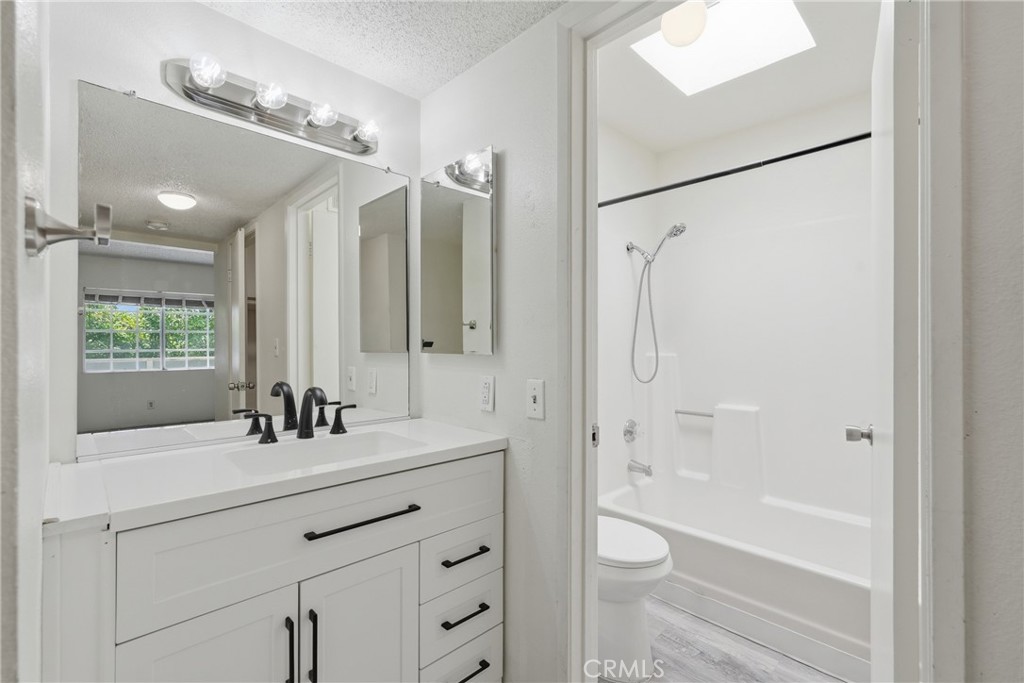 628 Daisy Avenue 419 Property Photo 8