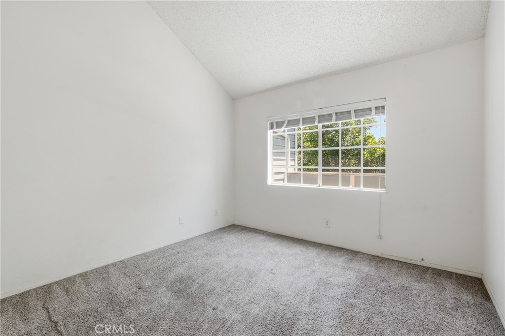 628 Daisy Avenue 419 Property Photo 9