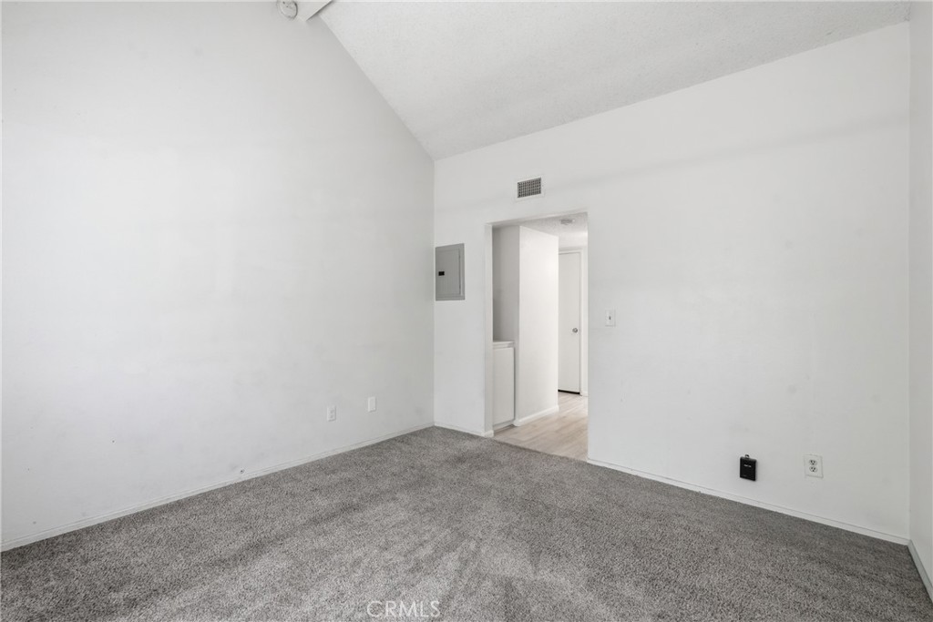 628 Daisy Avenue 419 Property Photo 10
