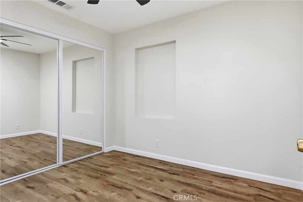 662 W 31st Property Photo 17