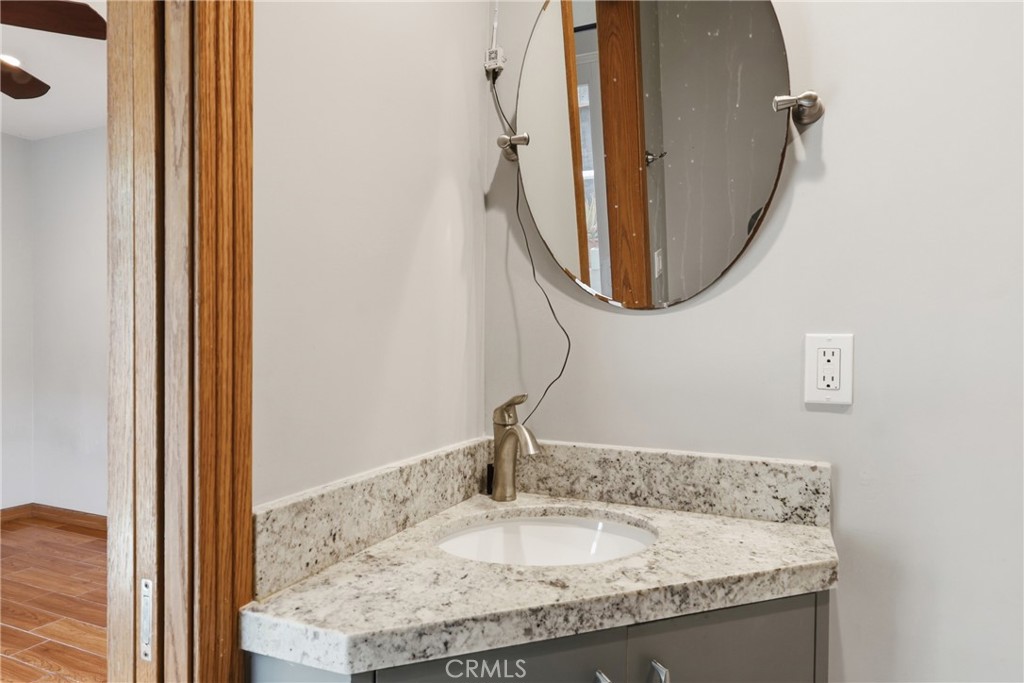 662 W 31st Property Photo 35