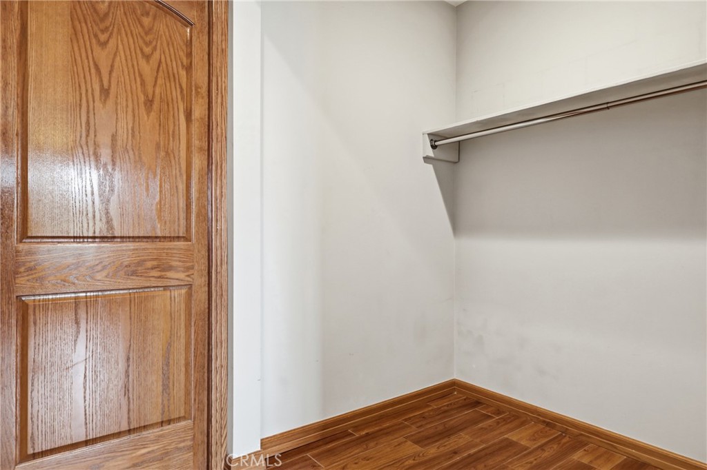 662 W 31st Property Photo 38