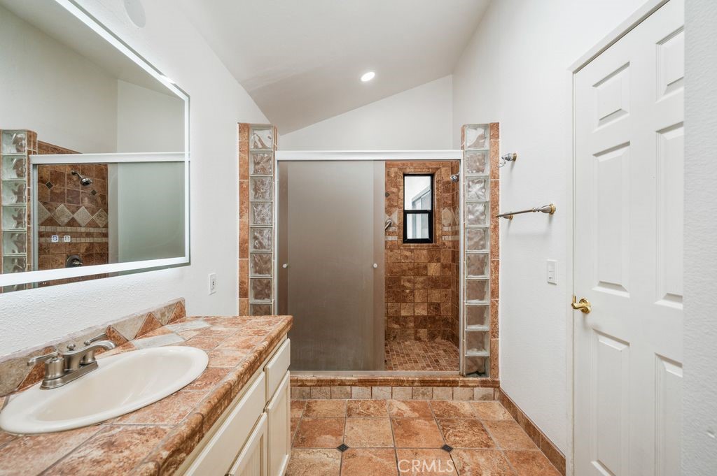 3910 W 182nd Street 6 Property Photo 18