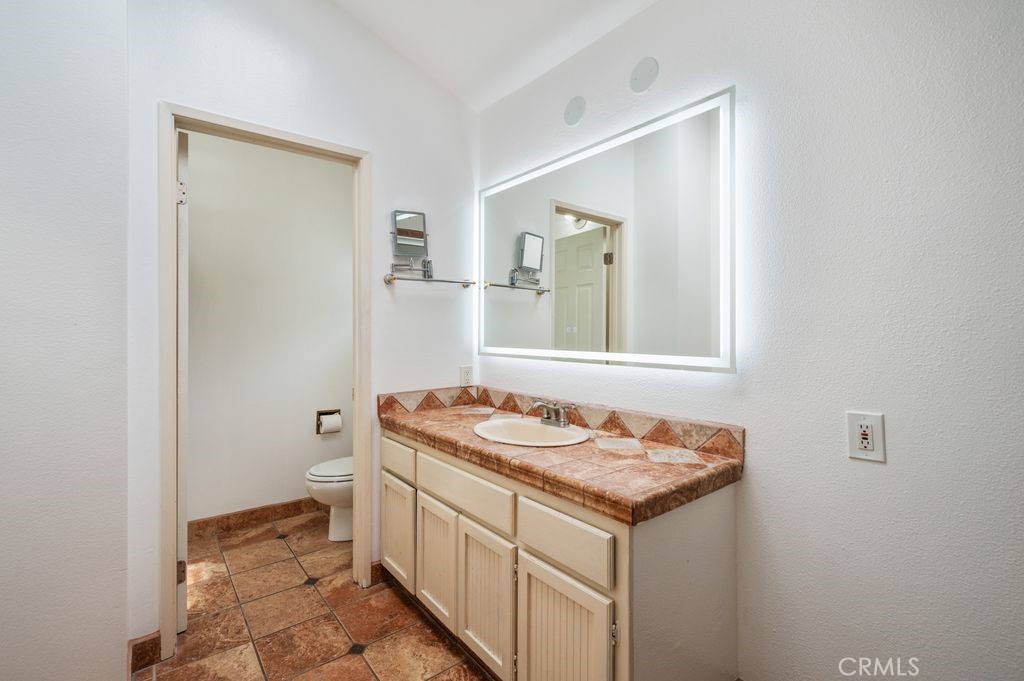 3910 W 182nd Street 6 Property Photo 19