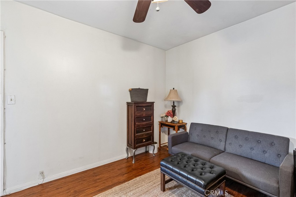 626 S Inglewood Avenue Property Photo 21