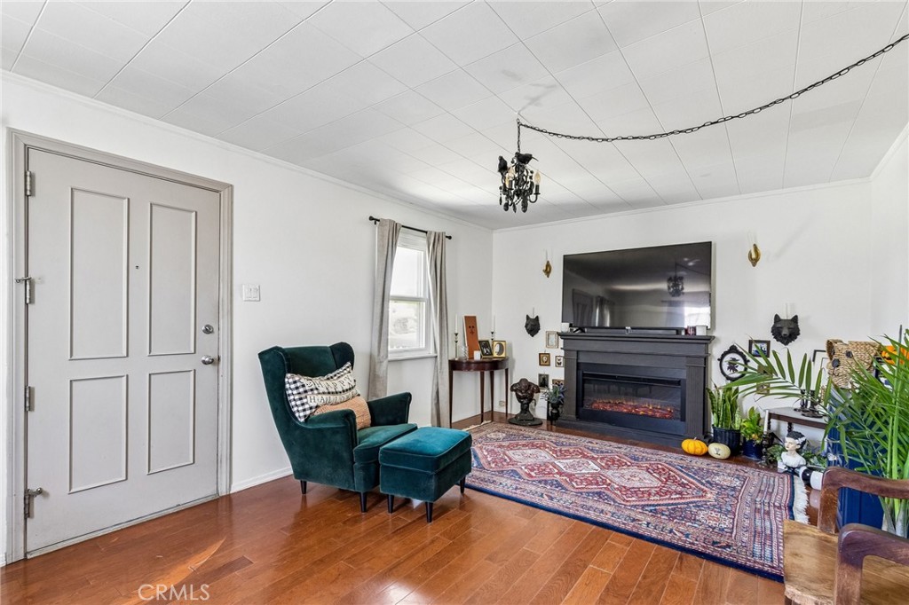 626 S Inglewood Property Photo 4