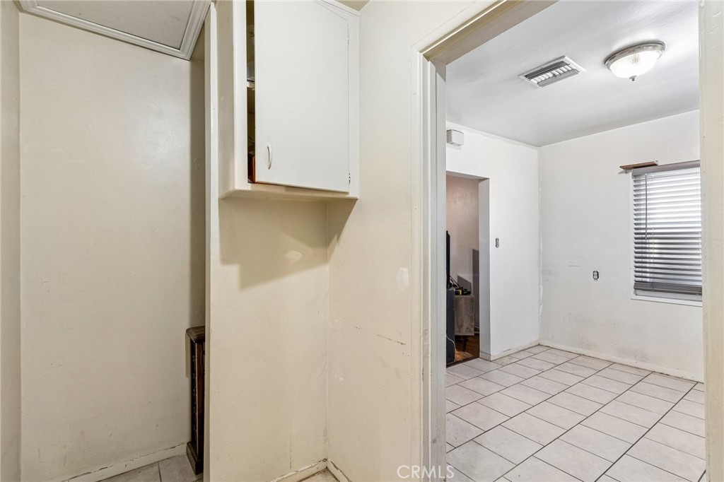 626 S Inglewood Property Photo 28