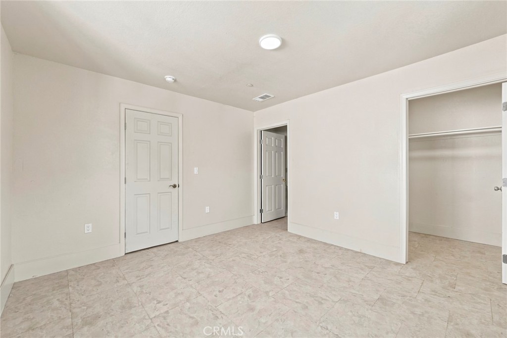 2019 E 105 Street Property Photo 7