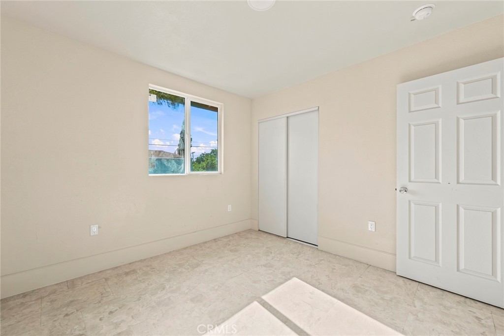 2019 E 105 Street Property Photo 11
